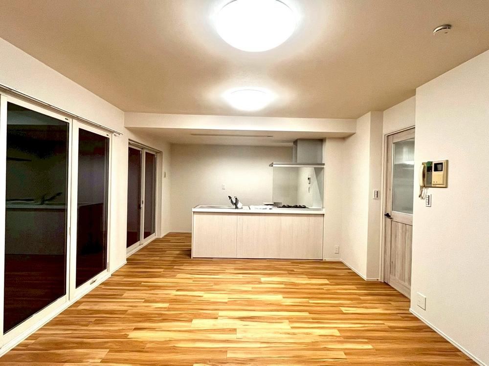 Fully Renovated 3LDK Apartment Near Oyamadai Station - Photo 1
