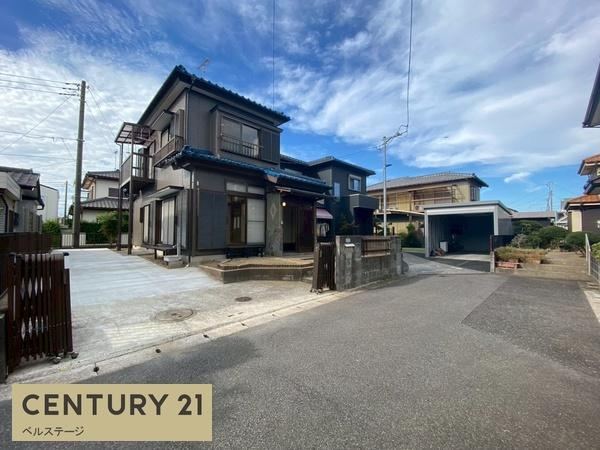 Renovated 3DK House Near Yawatajuku Station - Photo 1