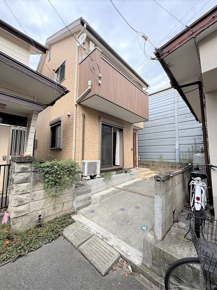 Well-Maintained 2LDK House in Kawaguchi - Photo 1