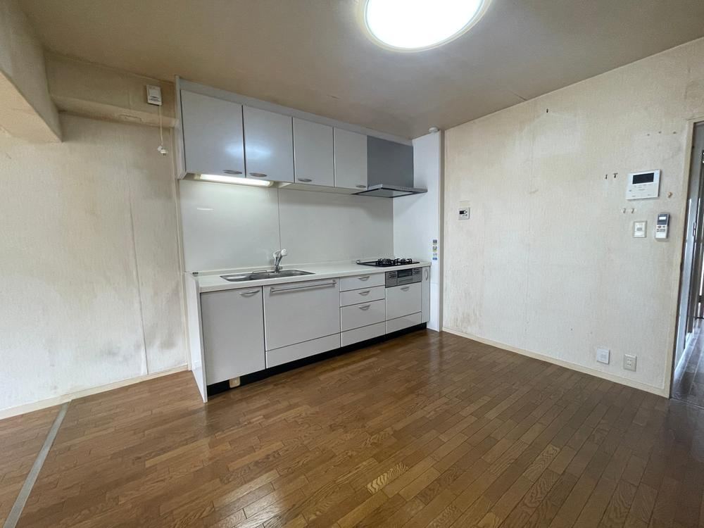 4LDK apartment in Jonan Ward, Fukuoka - Photo 1