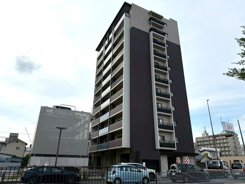 2LDK apartment in Toyota, Aichi - Photo 1
