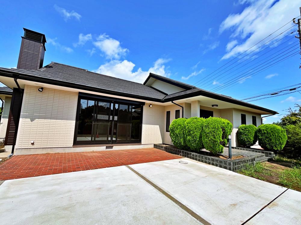 3LDK House in Yachiyo with Renovation Support - Photo 1