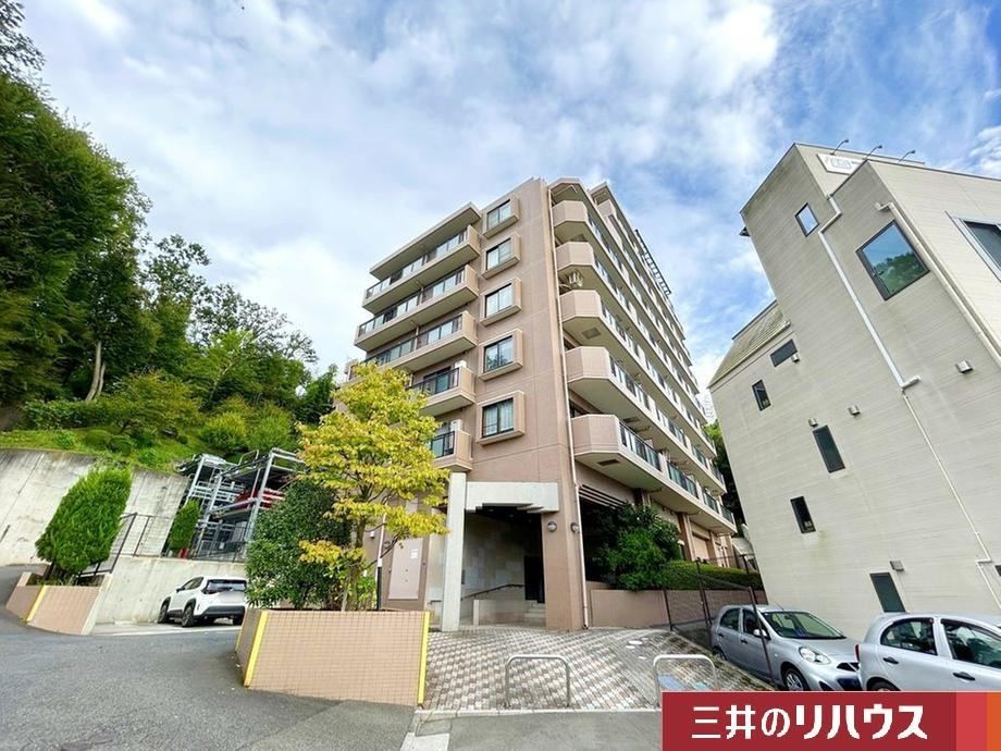 Modern 3LDK Apartment in Hachioji - Photo 1