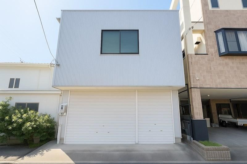 Versatile 1DK Home with Storage in Kamehara - Photo 1