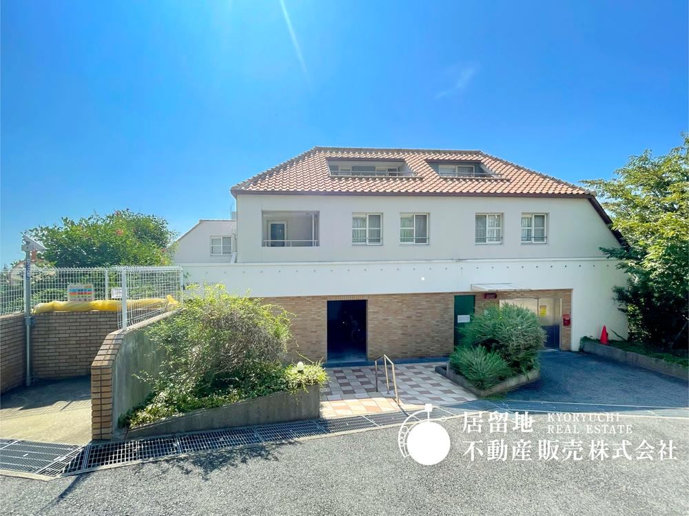 3LDK apartment in Suma Ward, Kobe, Hyogo - Photo 1