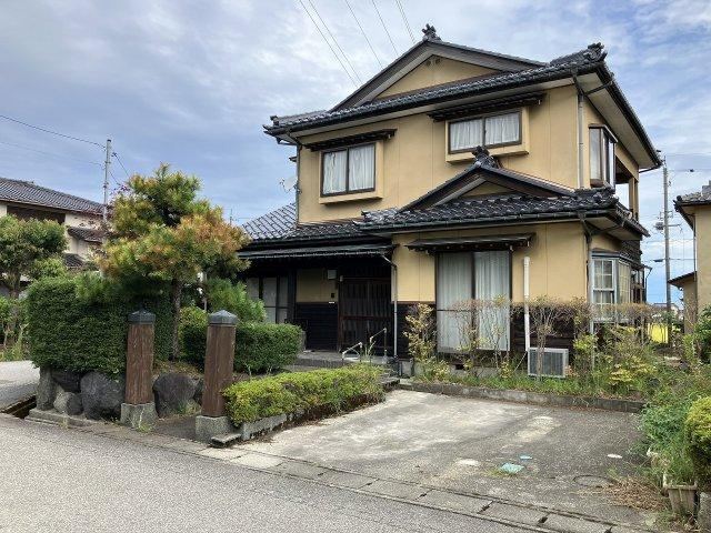 Quiet 5LDK House in Uozu - Photo 1