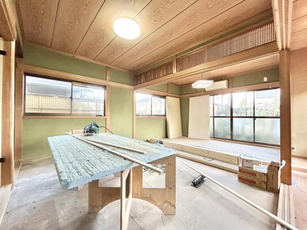 Renovated 5LDK Home in Gojō City - Photo 1