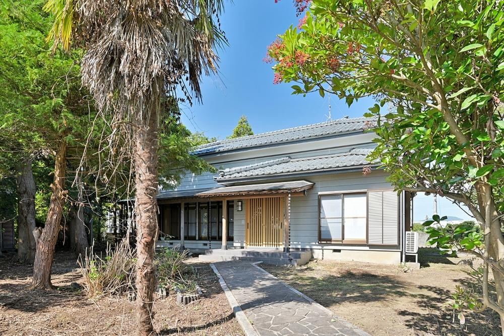 Expansive 6LDK Home in Utagoshi - Photo 1