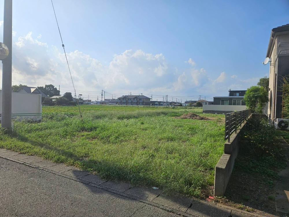 Large Land Parcel in Sumiyoshi Town, Mito - Photo 1