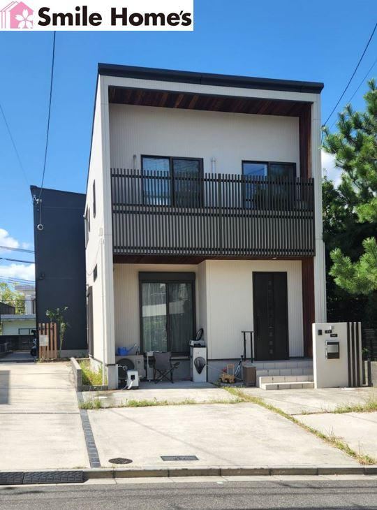 Modern 4LDK Home with Parking for 2 in Yawata - Photo 1
