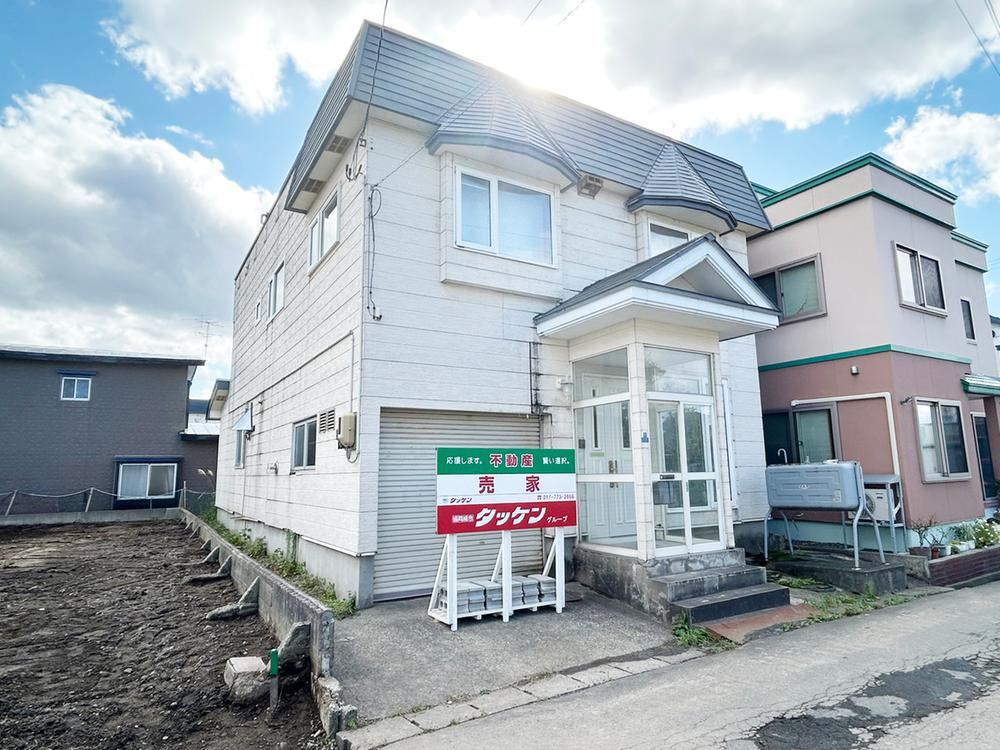 Spacious 6LDK Detached House in Aomori - Photo 1
