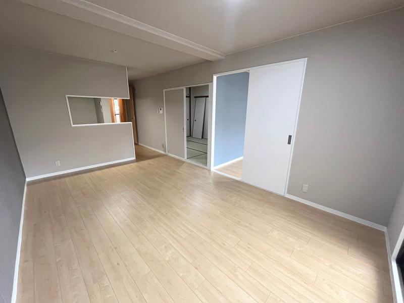 3LDK apartment in Akashi, Hyogo - Photo 1