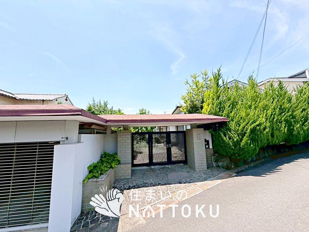 Charming 5LDK House in Suikouen-cho - Photo 1