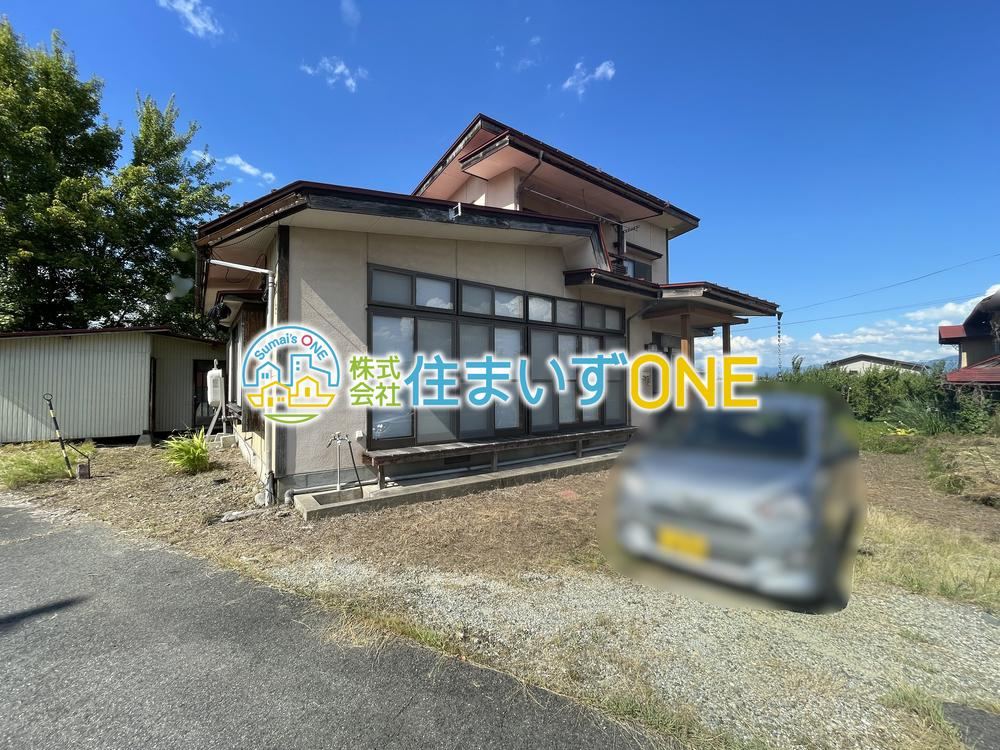 Spacious 5DK Home with Large Land Near Uzen-Kanazawa Station - Photo 1