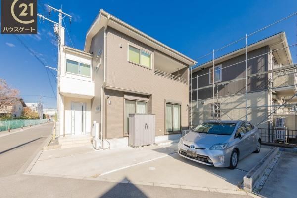 Convenient 4LDK Home in Utsunomiya Near Schools - Photo 1