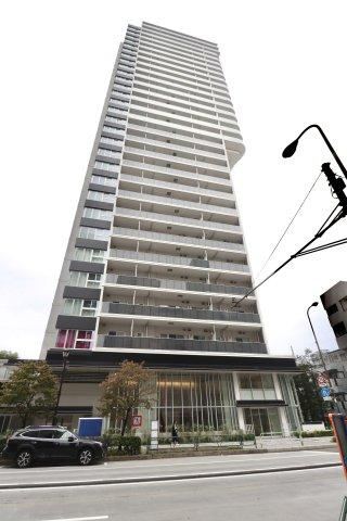 Bright 2LDK Corner Apartment Near Ikebukuro Station - Photo 1
