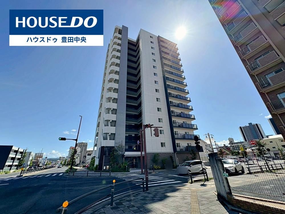 3LDK apartment in Toyota, Aichi - Photo 1