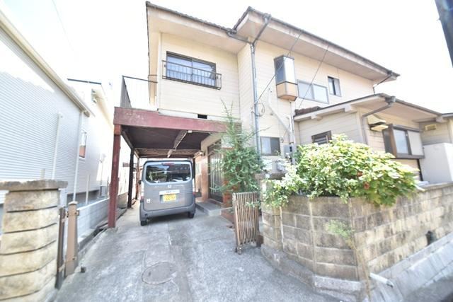 6LDK+S house in Kure, Hiroshima - Photo 1