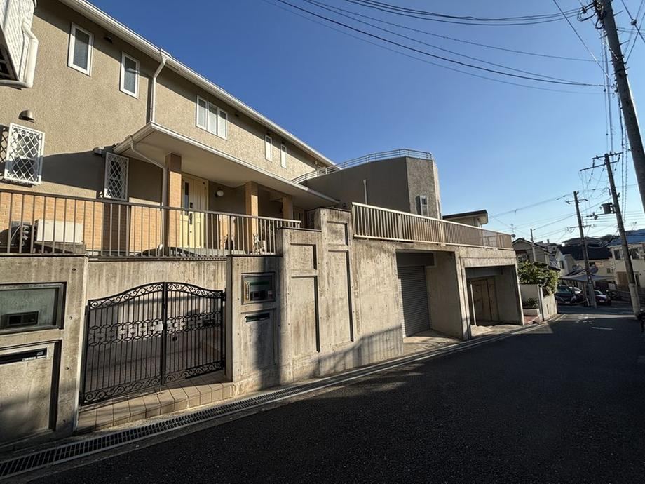 Spacious 6LDK+S House in Ibaraki - Photo 1