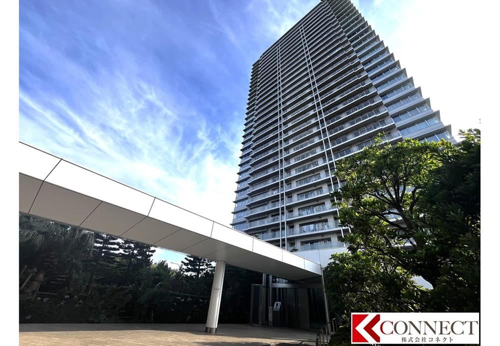 Charming 2LDK Apartment in Bayfront Tower - Photo 1