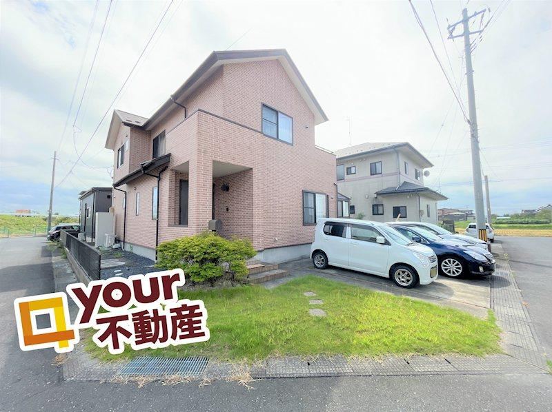 Unique 4LDK Home with Distinctive Layout - Photo 1
