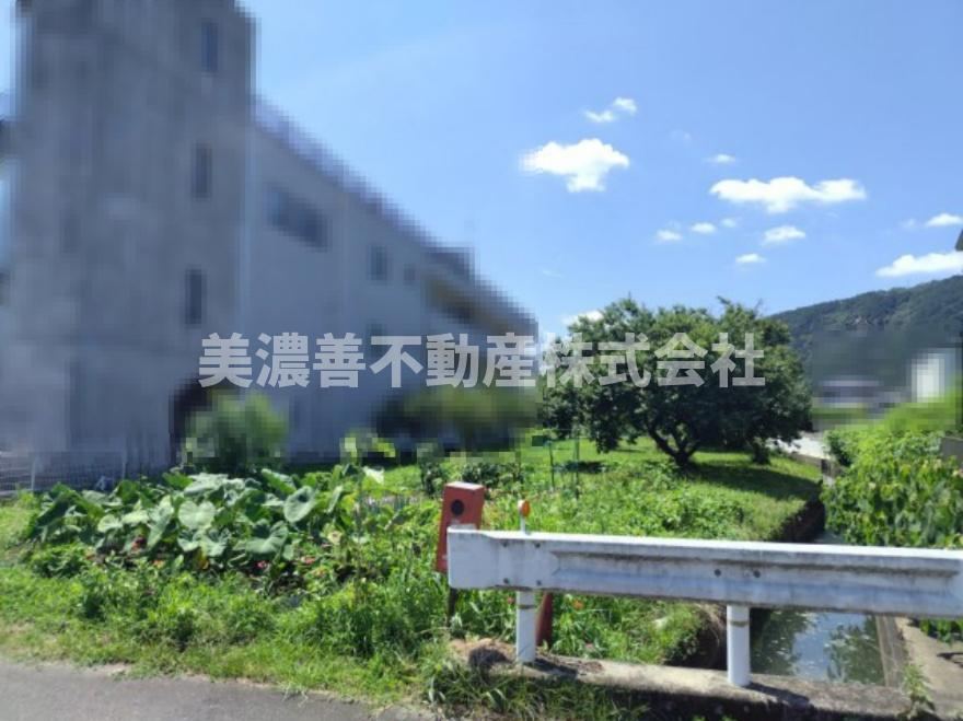924 m² land in Gifu, Gifu - Photo 1