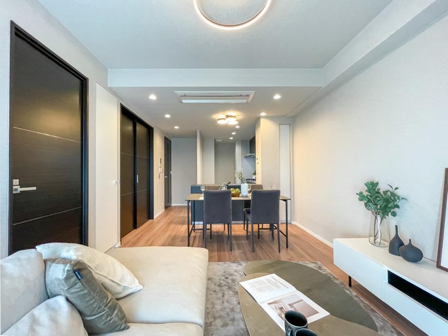 Renovated 3LDK Apartment Available for Viewing in Takada - Photo 1