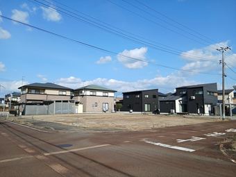 plot of land in Mitsuke