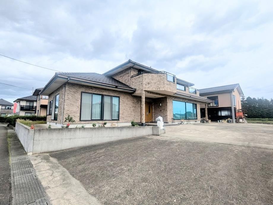 Spacious 3LDK House in Sato no Mori, Iwanuma City - Photo 1
