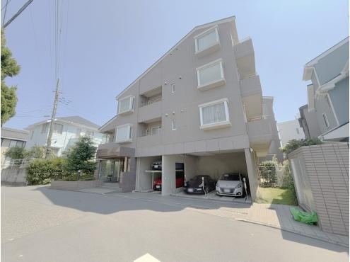 3LDK apartment in Chigasaki, Kanagawa - Photo 1