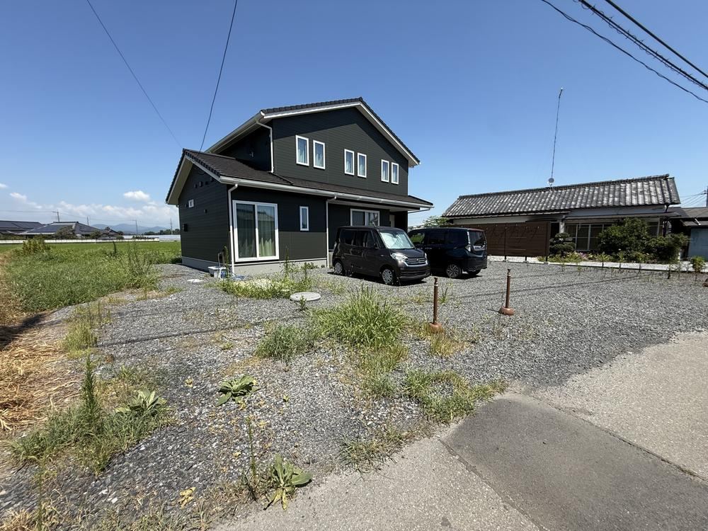 Charming 4LDK Home in Scenic Tochigi Area - Photo 1