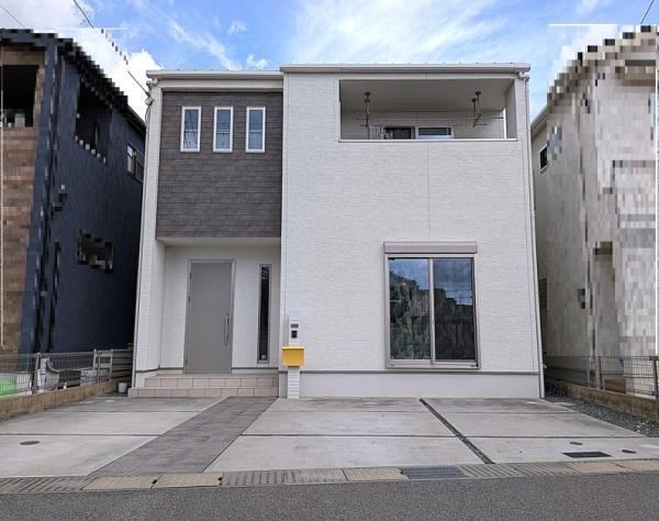 Bright 4LDK House with Parking for Three Cars - Photo 1