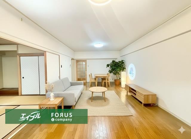 3LDK+S apartment in Suita, Osaka - Photo 1