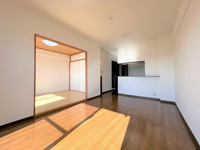 3LDK apartment in Yao, Osaka - Photo 1