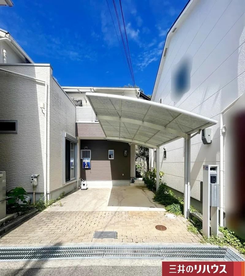 Modern 4LDK Home in Aohinaka - Photo 1