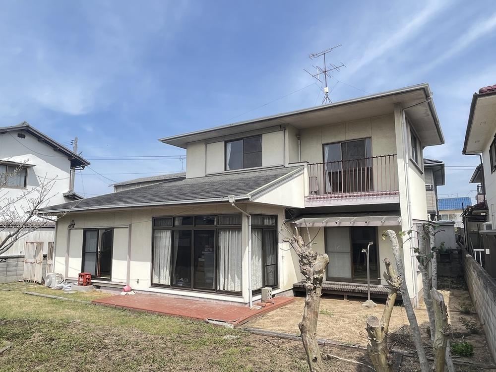 Spacious 4LDK+S House in Kawairi - Photo 1