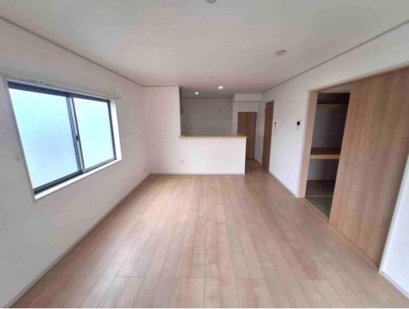 Renovated 4LDK House with Terrace in Noda City - Photo 1