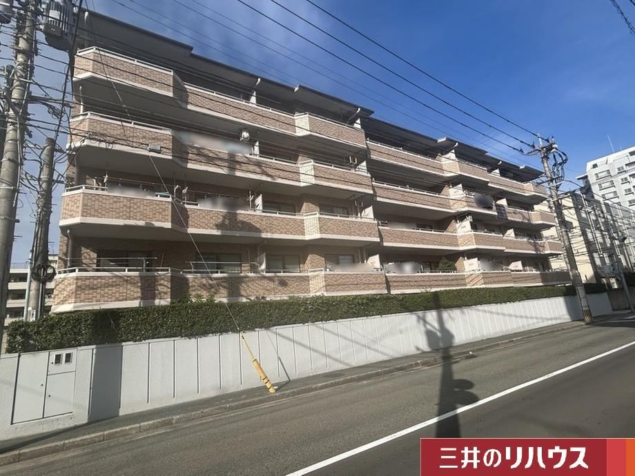 4LDK apartment in Sawara Ward, Fukuoka - Photo 1