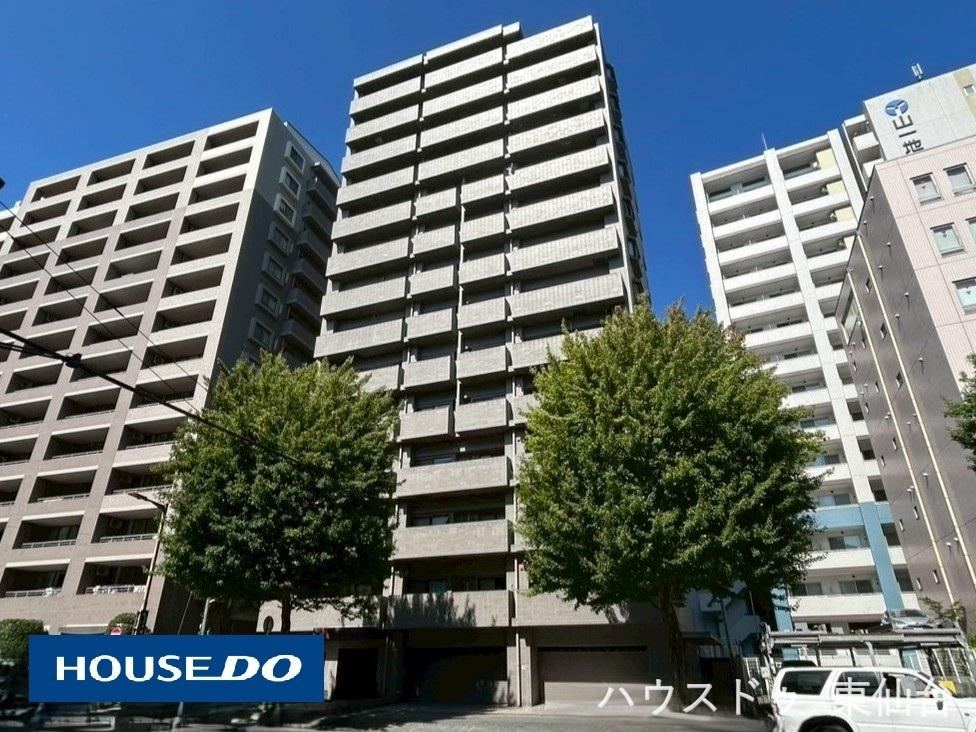 Bright 2LDK Apartment with Great Views in Aoba, Sendai - Photo 1