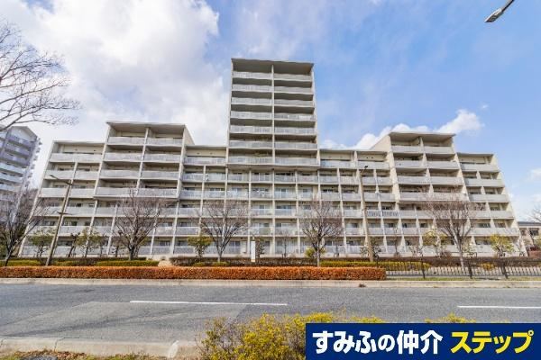 3LDK apartment in Ashiya, Hyogo - Photo 1