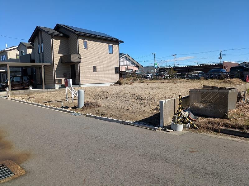 Spacious Land in Kobari Minami, Niigata - Photo 1