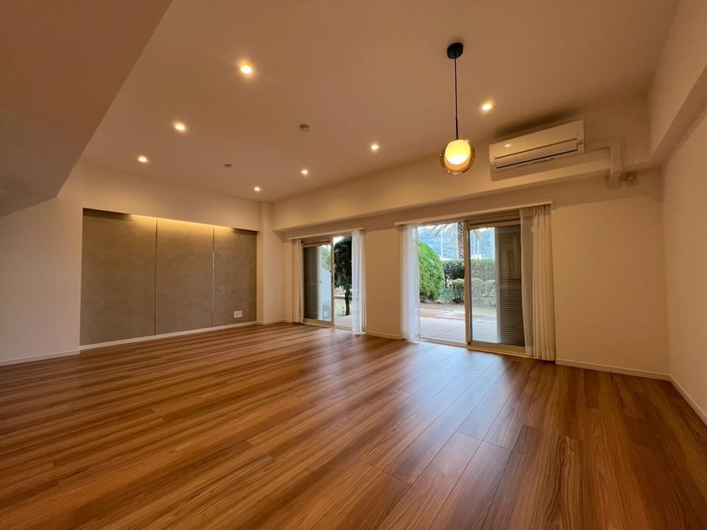 Charming 1LDK Apartment in Zushi - Photo 1