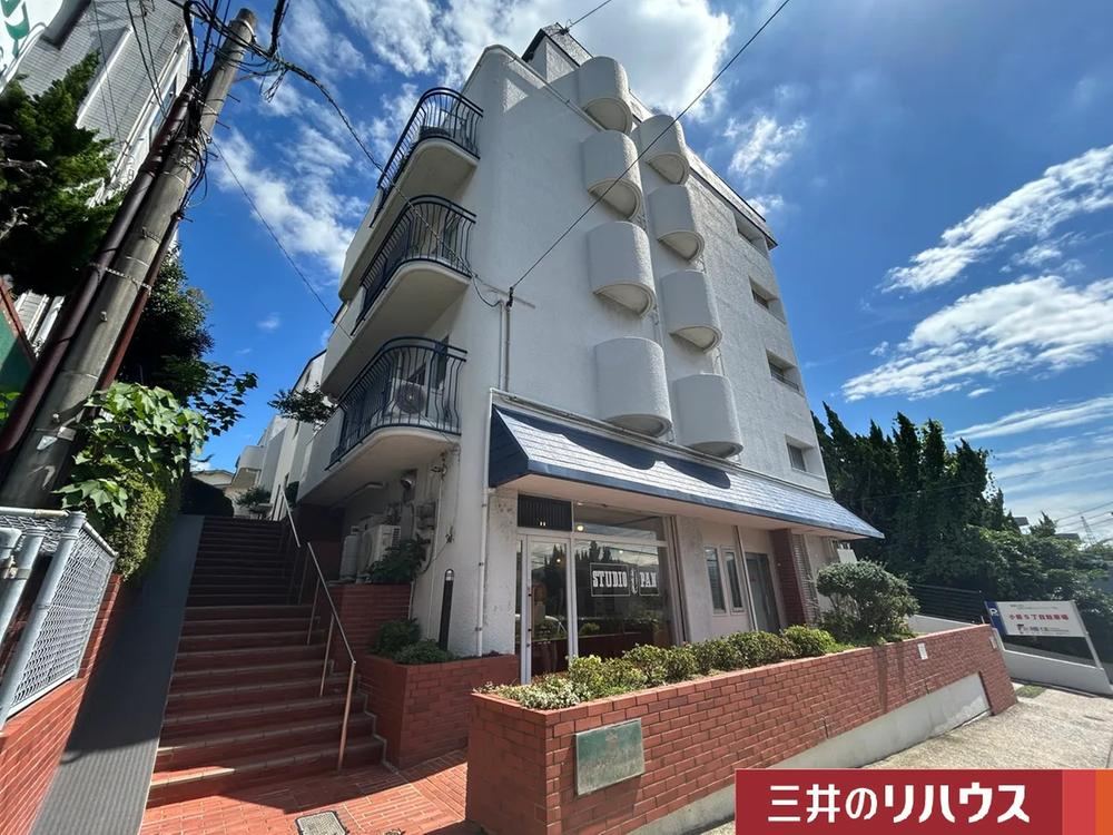 4LDK apartment in Chuo Ward, Fukuoka - Photo 1