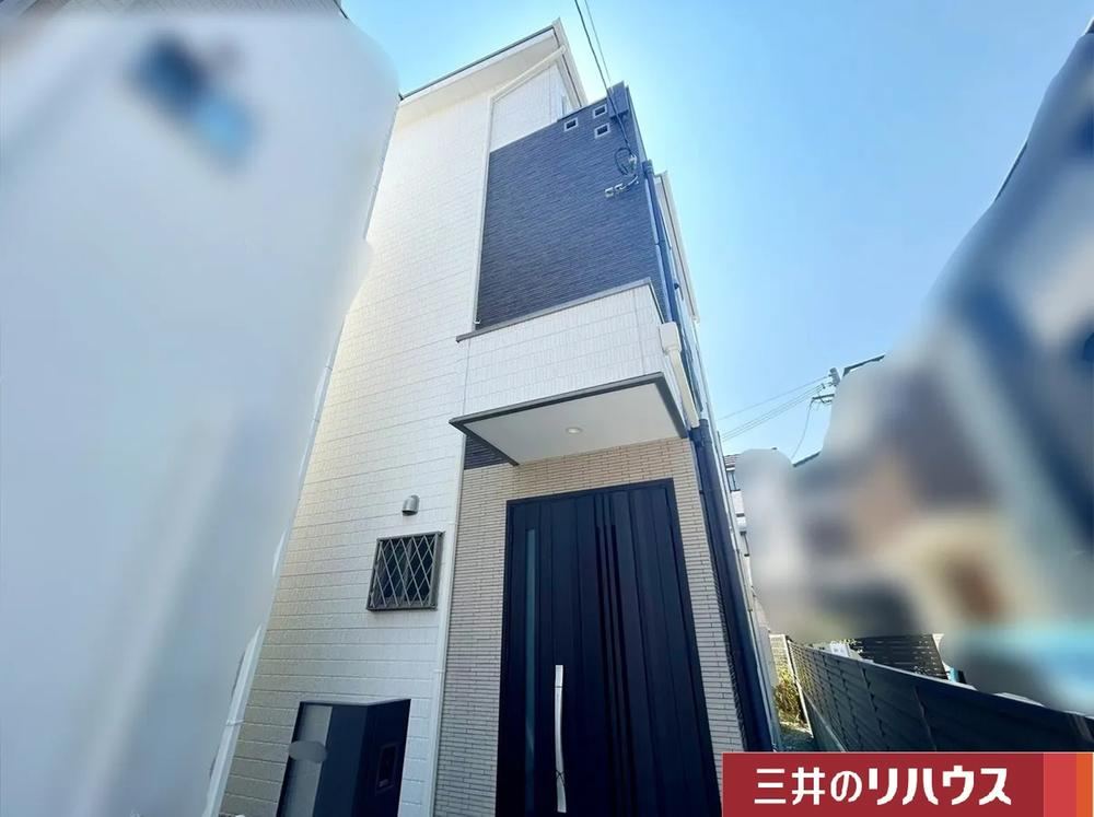 Stylish 3LDK Home with Modern Amenities in Amagasaki - Photo 1