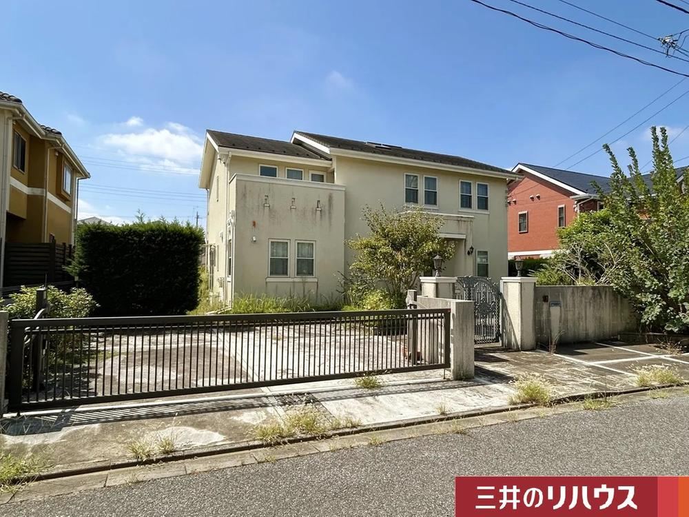 Spacious 4LDK House in Asumigaoka - Photo 1