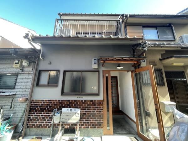 Charming 3DK House with Ceiling Storage in Ukyo, Kyoto - Photo 1