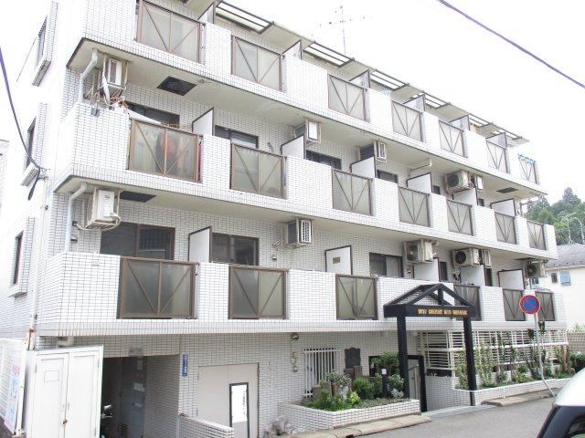 Charming Top Floor 1K Apartment - Photo 1