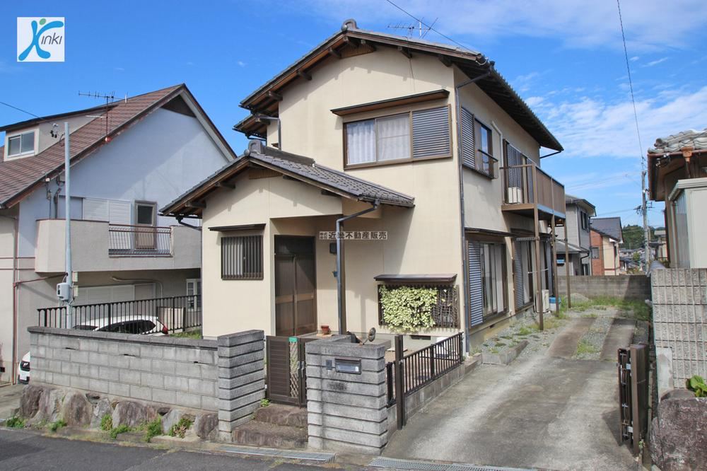 Renovated 4LDK House in Tsutsuji-ga-oka Kita - Photo 1