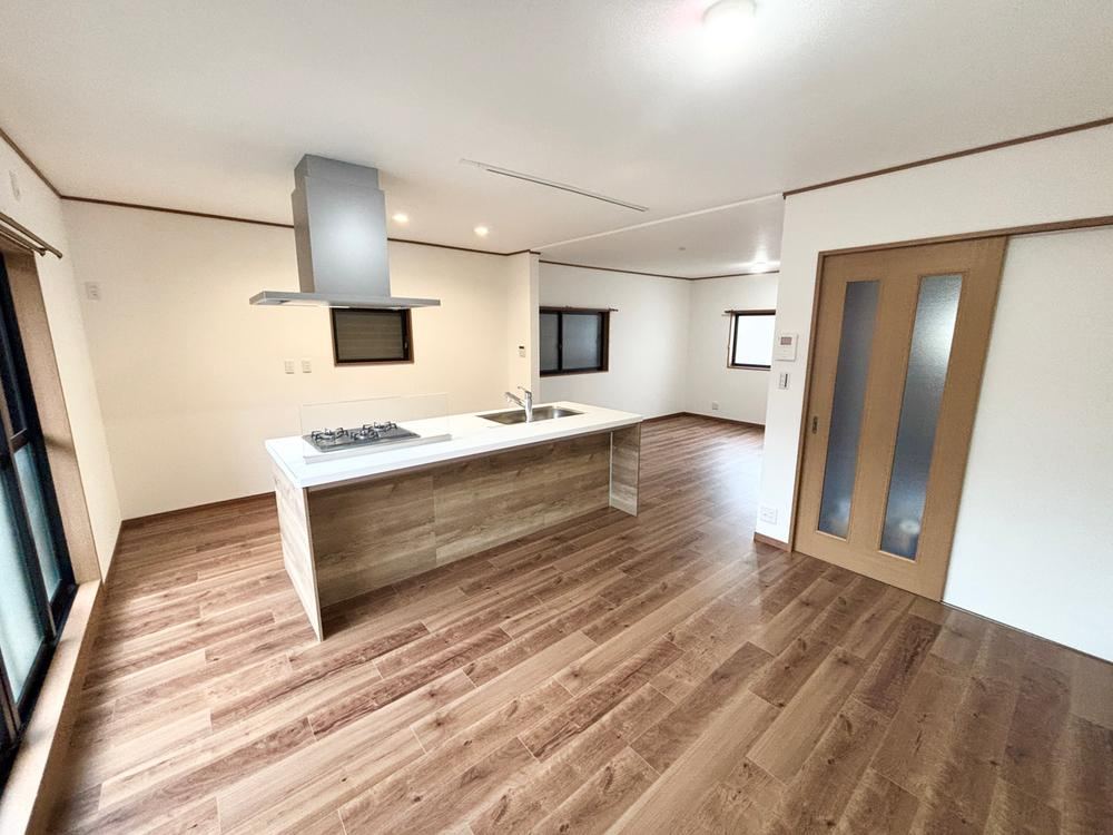 Renovated 4LDK Home in Tsurumi, Osaka - Photo 1