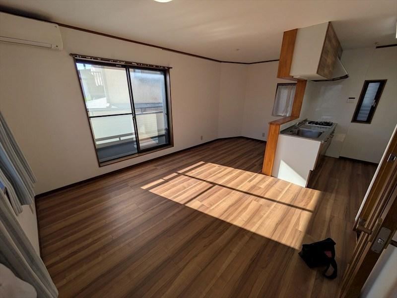 Charming 3LDK House with Renovation History in Saitama - Photo 1